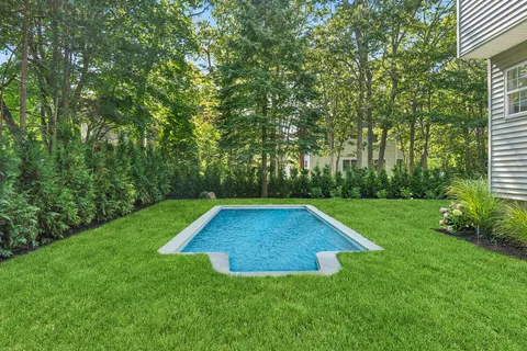 $1,250,000 | 13 Shore Road, Hampton Bays, NY 11946