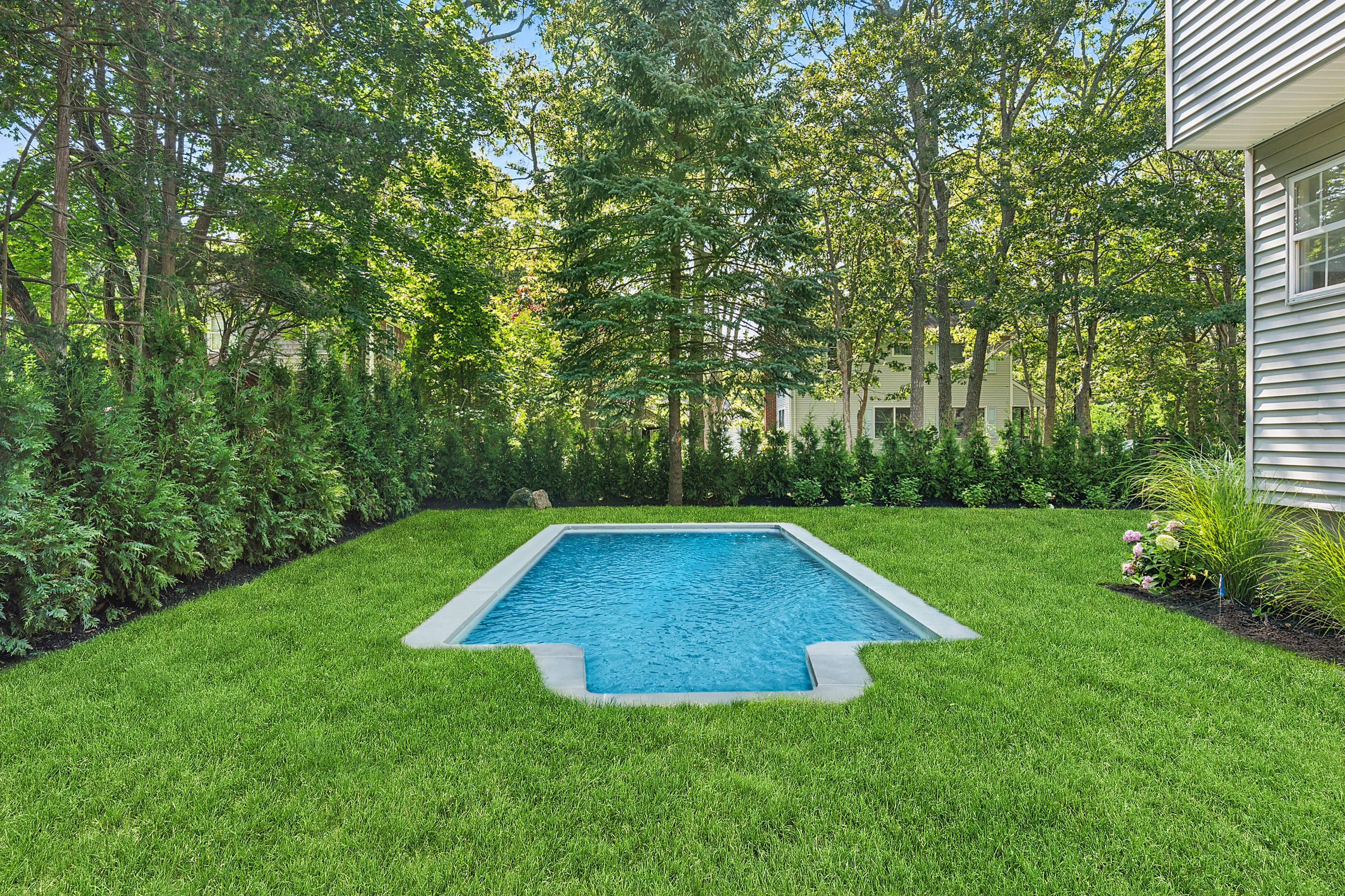 13 Shore Road Hampton Bays, NY 11946 - Photo 17 of 18