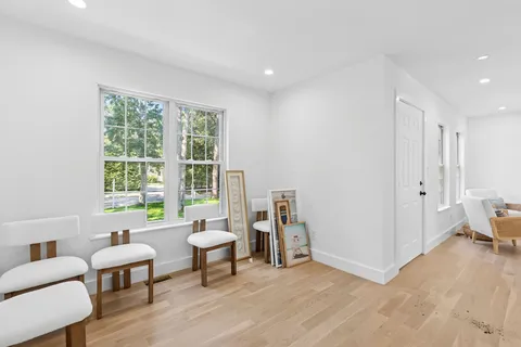 $1,250,000 | 13 Shore Road, Hampton Bays, NY 11946