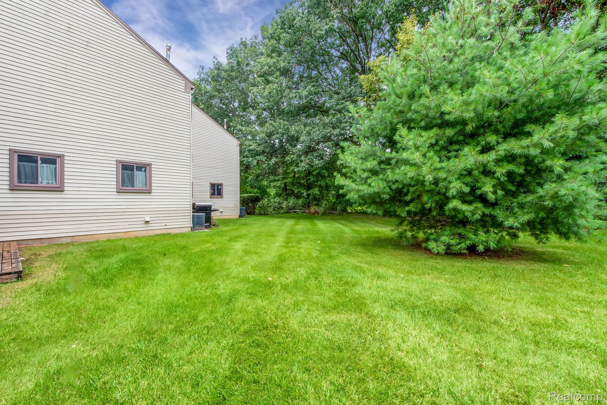1630 River View Drive Rochester, MI 48309 - Photo 20 of 23 Gallery Image 20