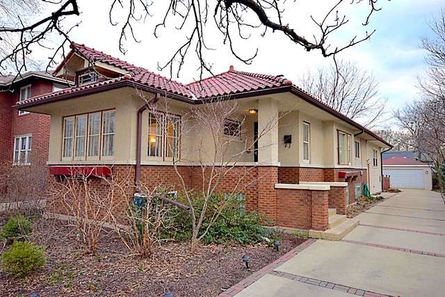 269 Gage Road Riverside, IL 60546 - Photo 2 of 24