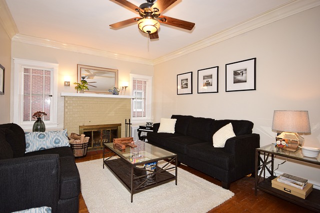 269 Gage Road Riverside, IL 60546 - Photo 5 of 24