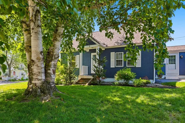 $489,000 | 49 Aurore Avenue, Manchester, NH 03109
