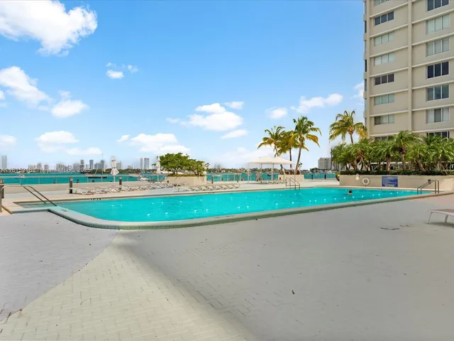 $375,000 | 1200 West Avenue, Unit PH24, Miami Beach, FL 33139