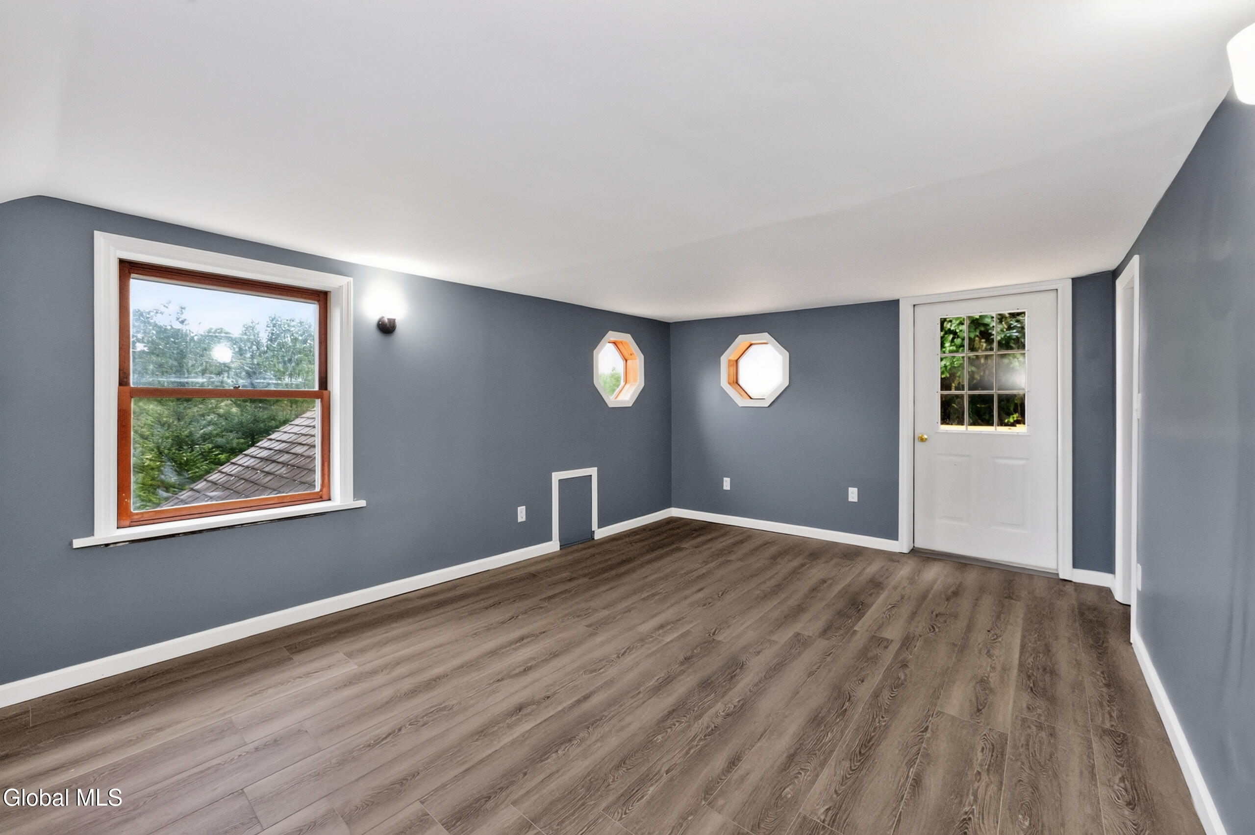 1135 Sacandaga Road Schenectady, NY 12302 - Photo 22 of 30 6 Master 1