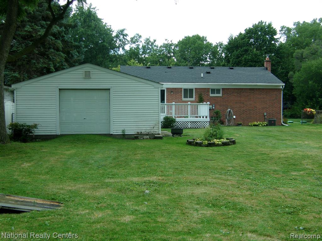 5856 Henry Ruff Road Garden City, MI 48135 - Photo 8 of 35 Gallery Image 8