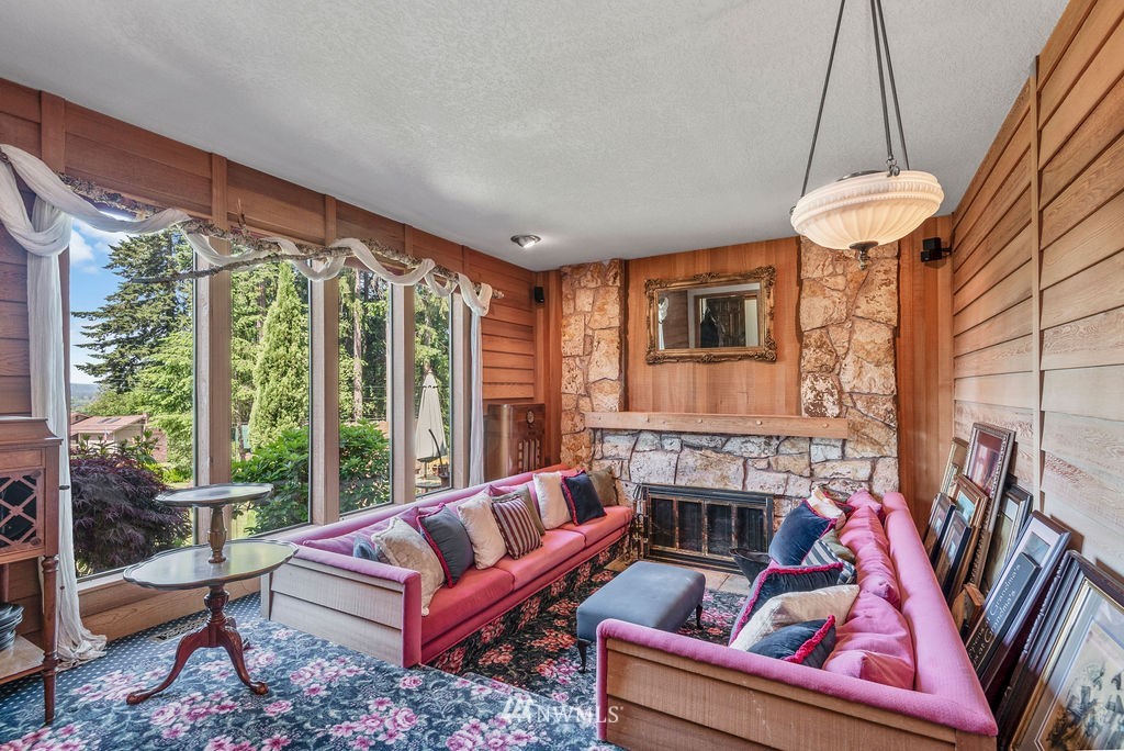 4444 Poplar Way Longview, WA 98632 - Photo 13 of 25 Gallery Image 13