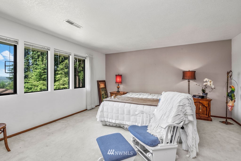 4444 Poplar Way Longview, WA 98632 - Photo 10 of 25 Gallery Image 10