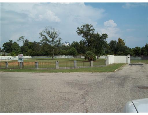 380 Porter Avenue Biloxi, MS 39530 - Photo 1 of 11 Primary Photo