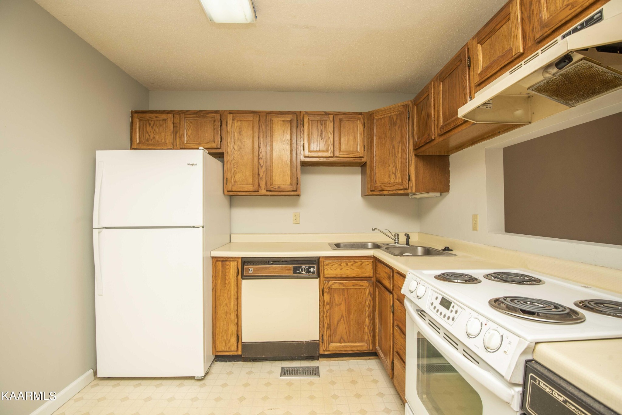 633 Vose Road, Unit D Alcoa, TN 37701 - Photo 13 of 35 Gallery Image 13