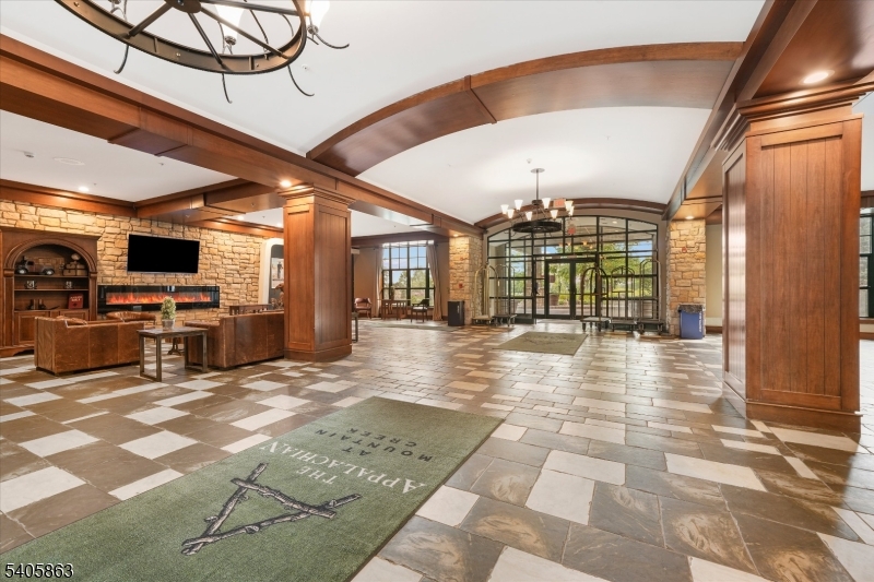 200 Highway 94, Unit 249 Vernon, NJ 07462 - Photo 5 of 28 a view of a entryway with a hall