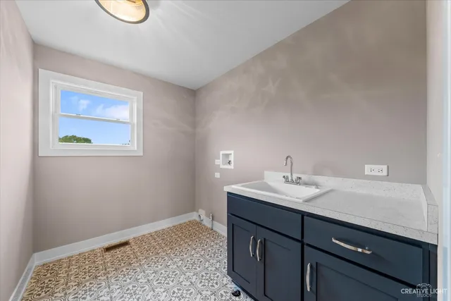 $750,000 | 483 Deerfield Drive, Oswego, IL 60543