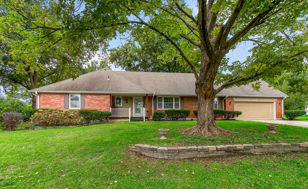 12107 Oak Ridge Road Independence, MO 64052 - Photo 1 of 30 Gallery Image 1