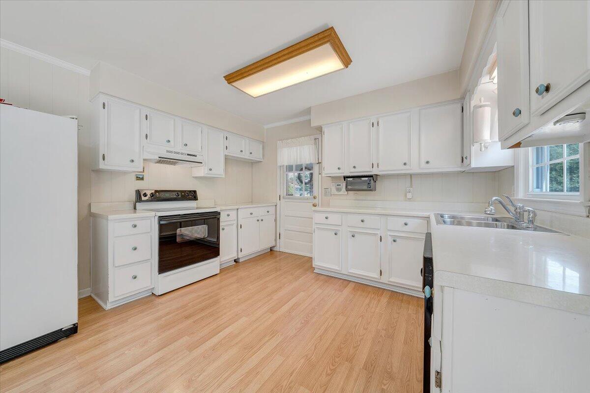 5032 Bruceton Road Southwest Roanoke, VA 24018 - Photo 11 of 44 10-MIB00639