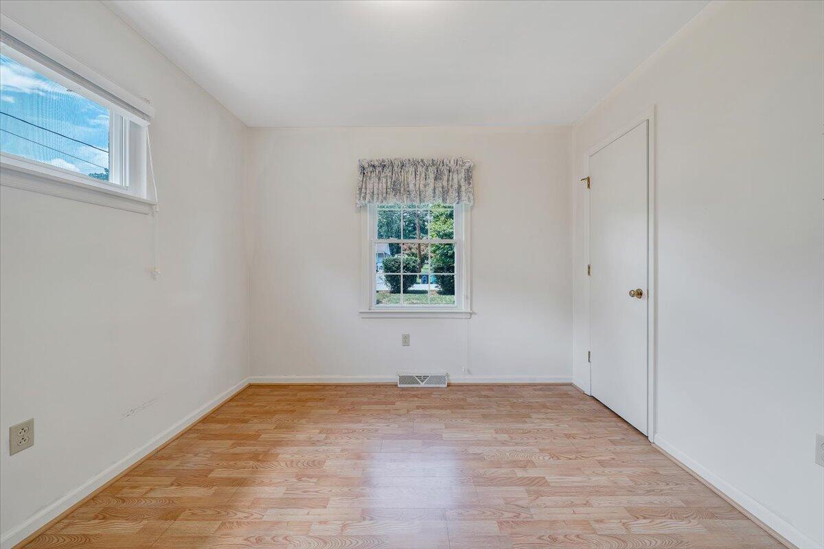 5032 Bruceton Road Southwest Roanoke, VA 24018 - Photo 19 of 44 19-MIB00678