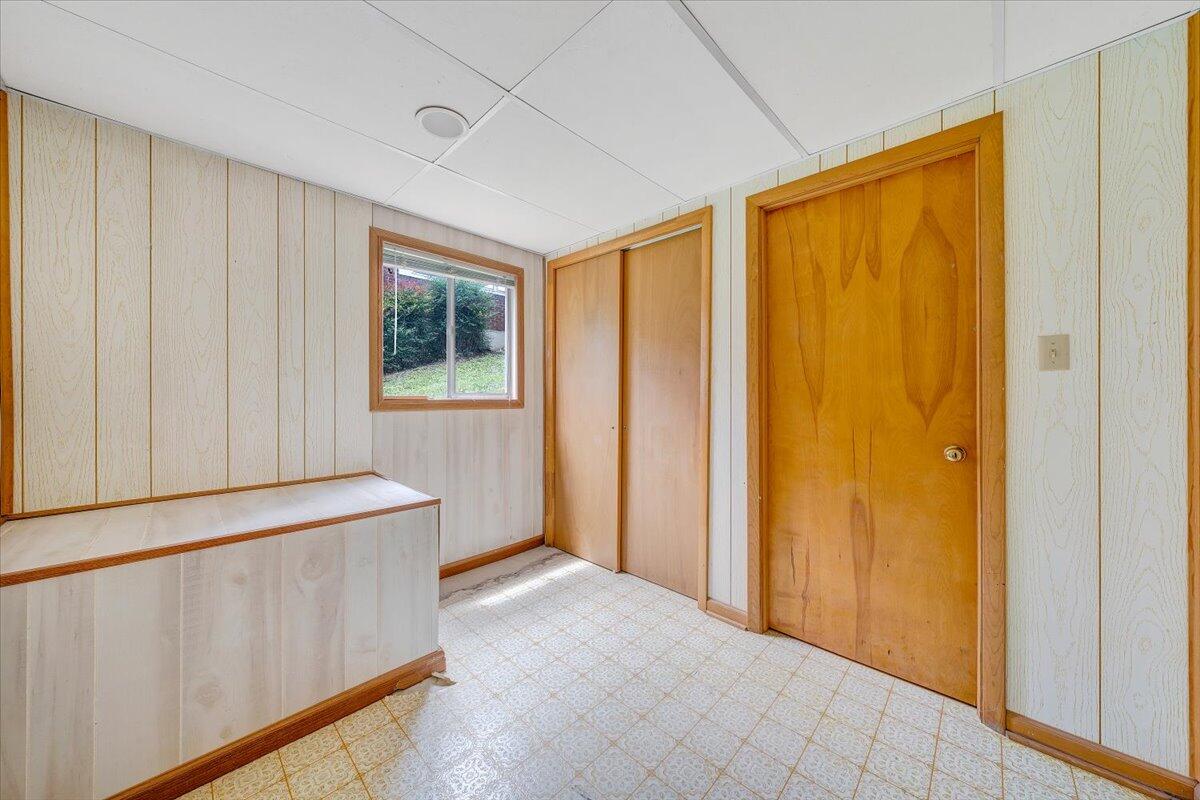 5032 Bruceton Road Southwest Roanoke, VA 24018 - Photo 28 of 44 31-MIB00720