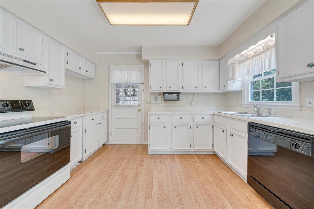 5032 Bruceton Road Southwest Roanoke, VA 24018 - Photo 10 of 44 09-MIB00636