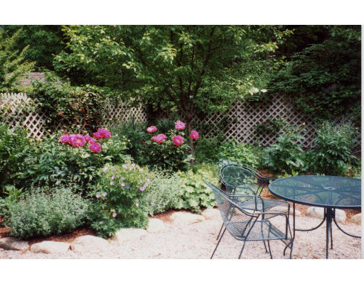 91 Allen's Point Road Marion, MA 02738 - Photo 2 of 6 a view of a outdoor space