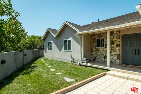 $1,399,000 | 8471 Vine Valley Drive, Sun Valley, CA 91352