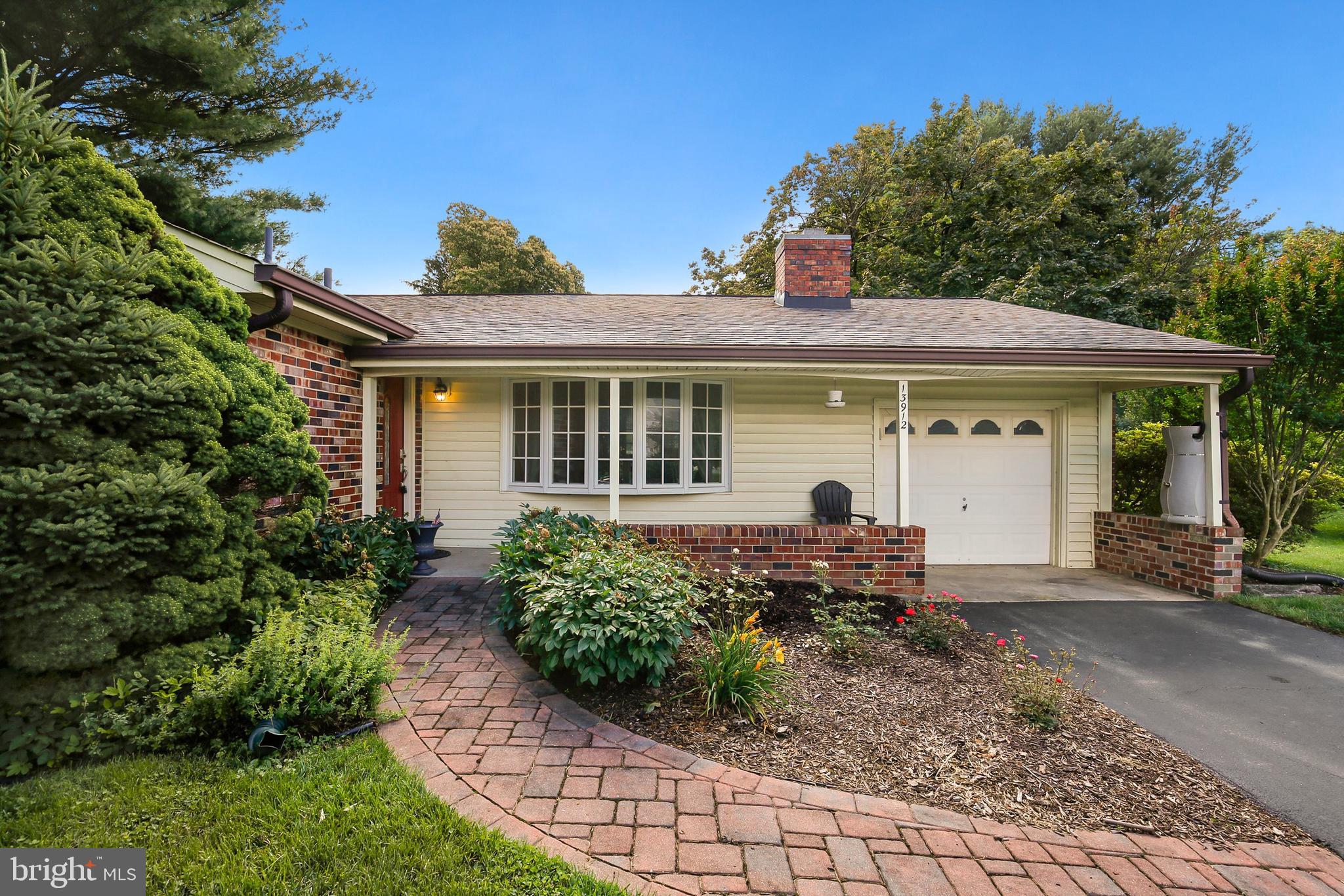 13912 Schaeffer Road Germantown, MD 20874 - Photo 2 of 39 Gallery Image 2
