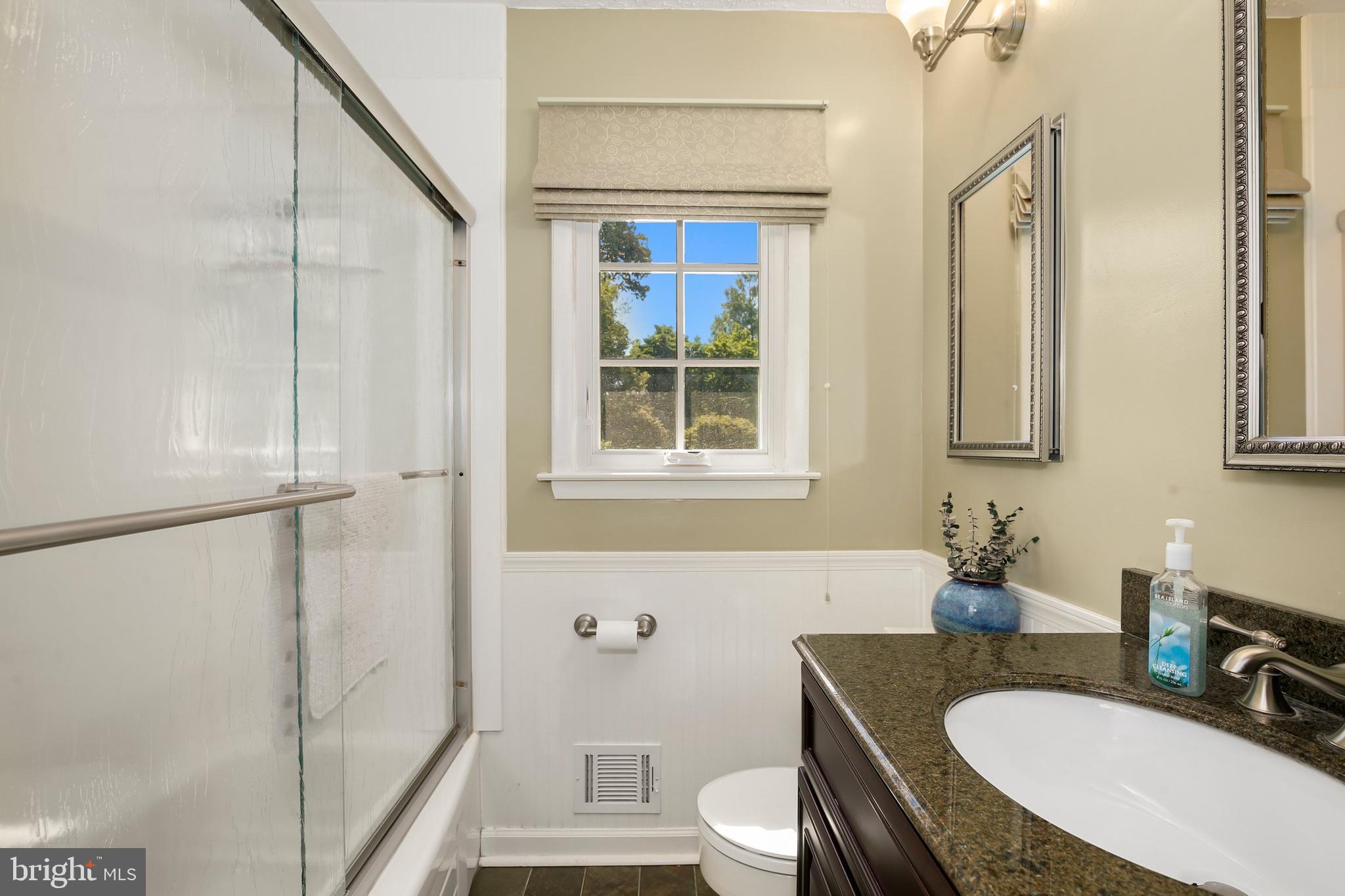13912 Schaeffer Road Germantown, MD 20874 - Photo 14 of 39 Gallery Image 14