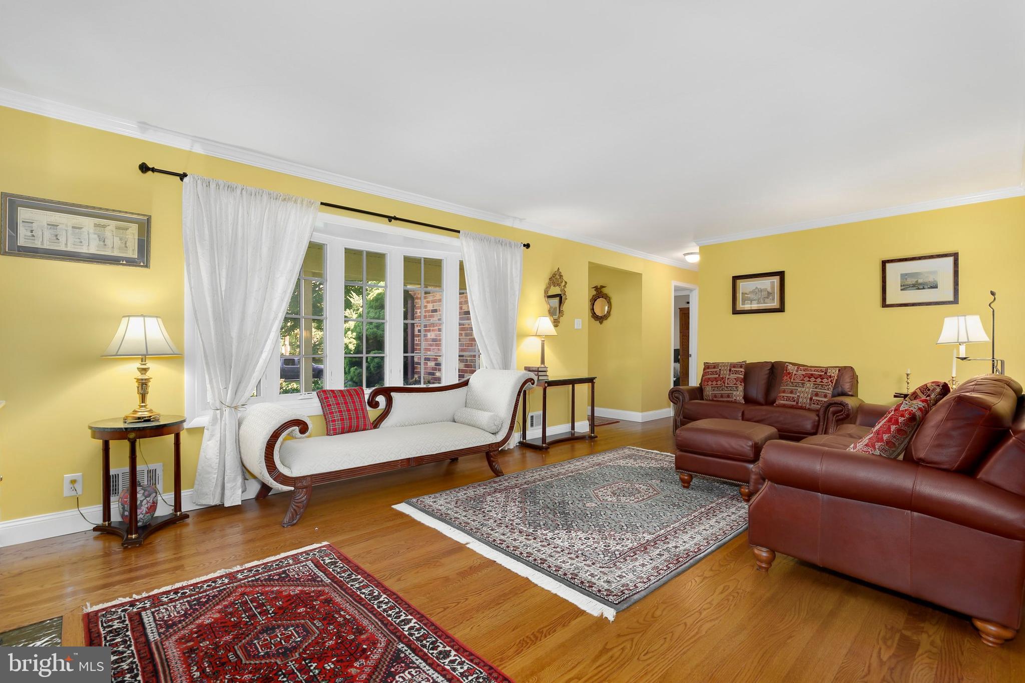 13912 Schaeffer Road Germantown, MD 20874 - Photo 4 of 39 Gallery Image 4