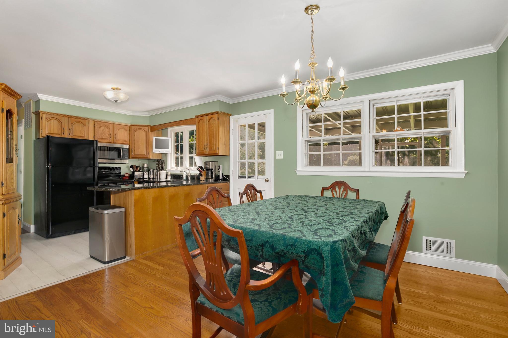 13912 Schaeffer Road Germantown, MD 20874 - Photo 7 of 39 Gallery Image 7