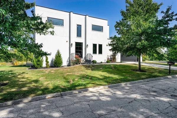 $1,250,000 | 3112 Cara Lane, Oak Brook, IL 60523