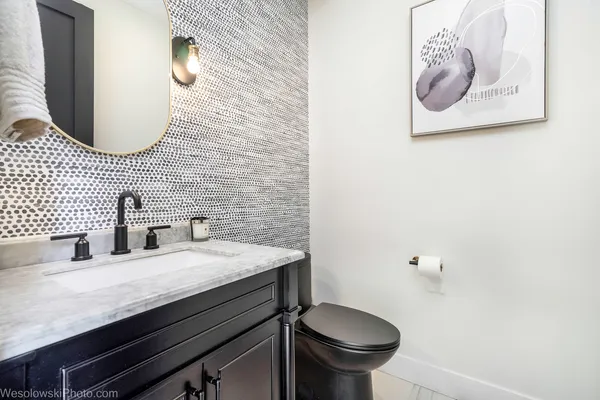 $1,250,000 | 3112 Cara Lane, Oak Brook, IL 60523