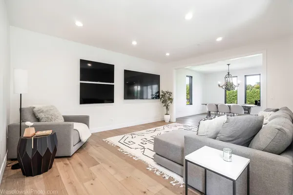 $1,250,000 | 3112 Cara Lane, Oak Brook, IL 60523