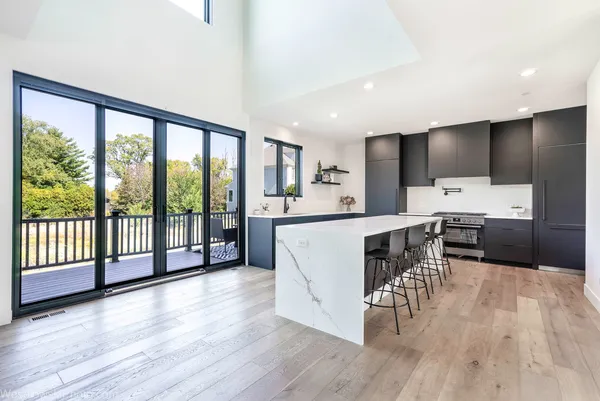 $1,250,000 | 3112 Cara Lane, Oak Brook, IL 60523