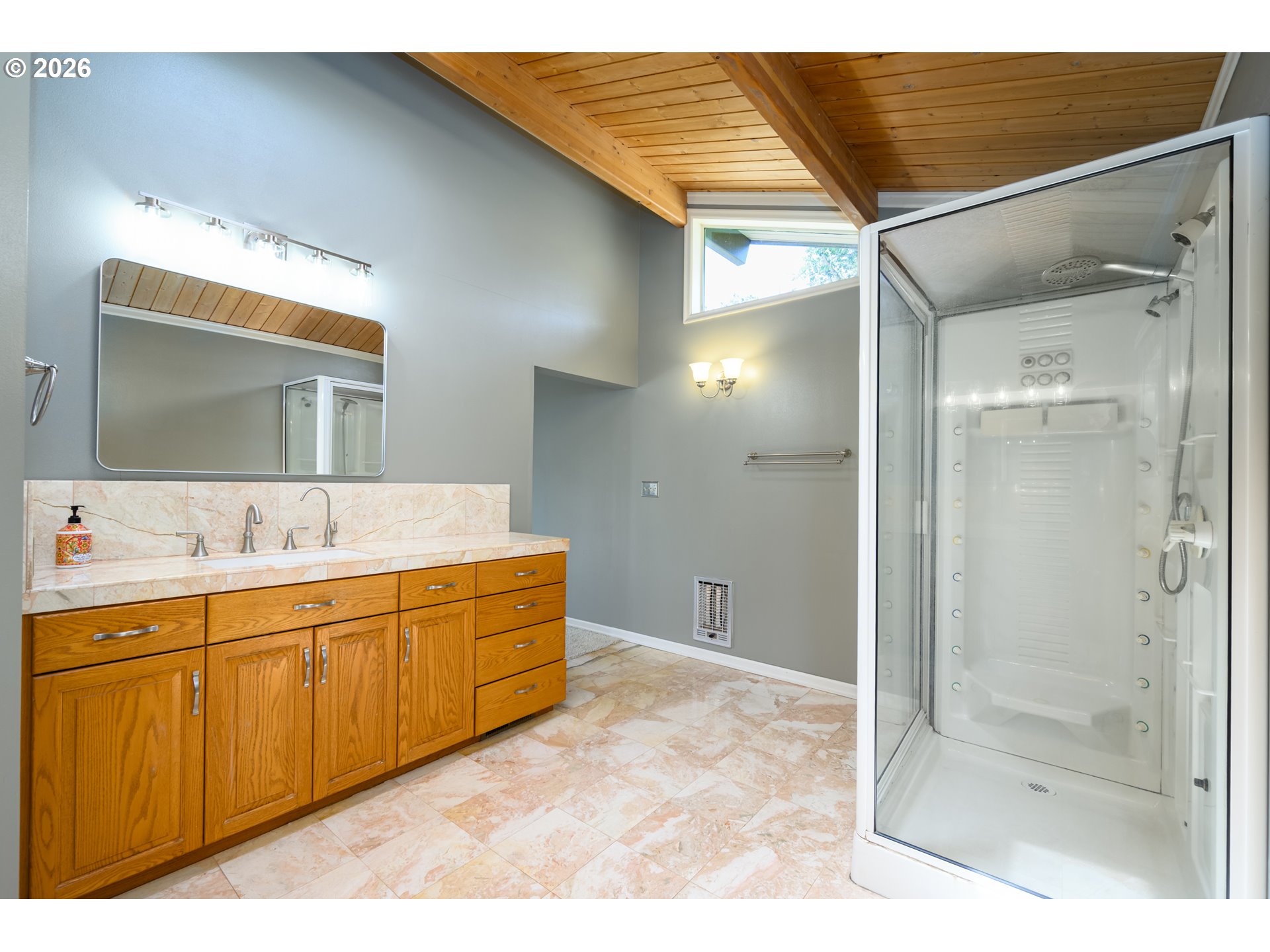 12839 North Bank Road Roseburg, OR 97470 - Photo 20 of 48