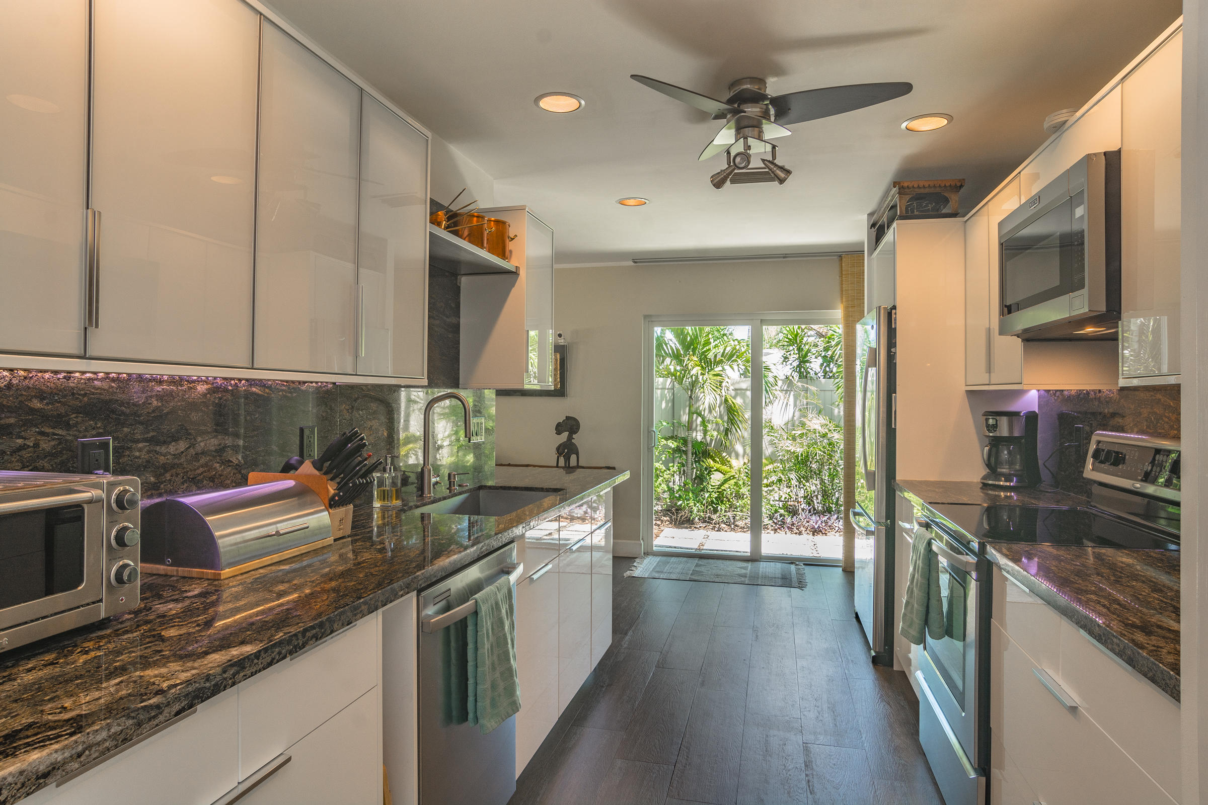 8 Ridge Boulevard Ocean Ridge, FL 33435 - Photo 26 of 51 8 Ridge Blvd (18)