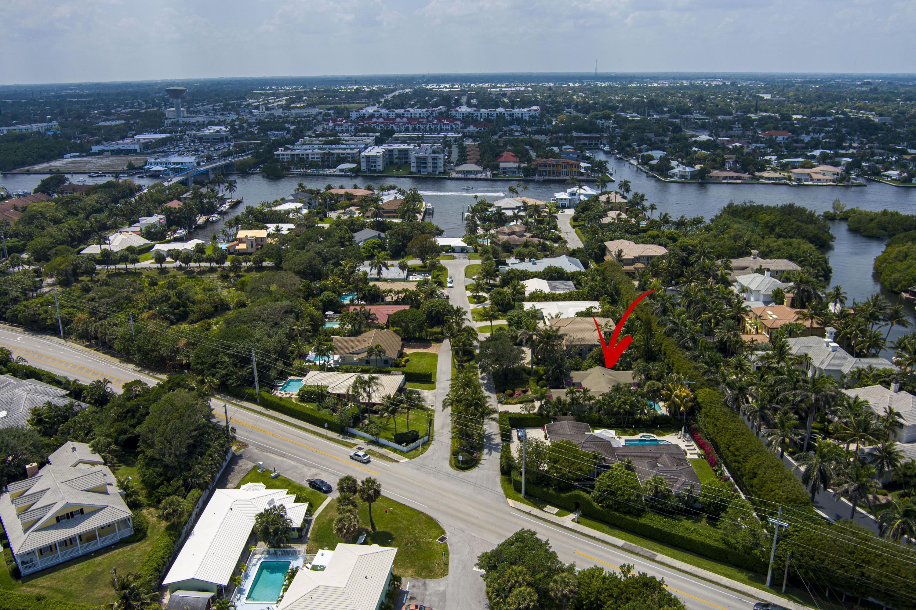 8 Ridge Boulevard Ocean Ridge, FL 33435 - Photo 8 of 51 arrow2