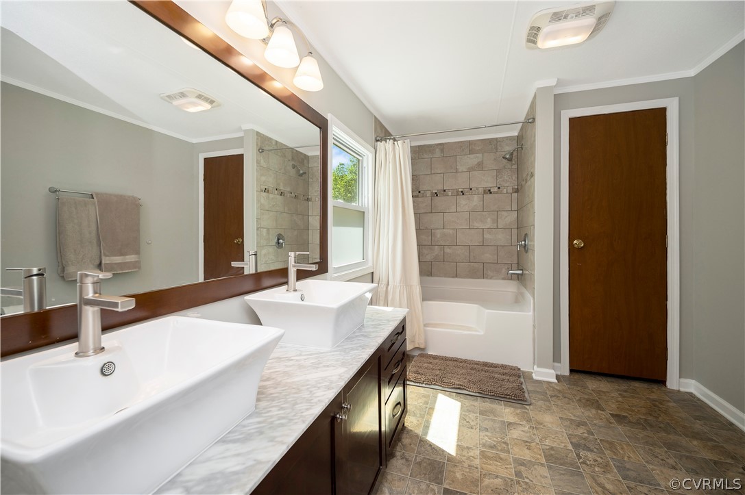 3634 Shirleys Hill Road Partlow, VA 22534 - Photo 14 of 22 a bathroom with a tub sink and mirror