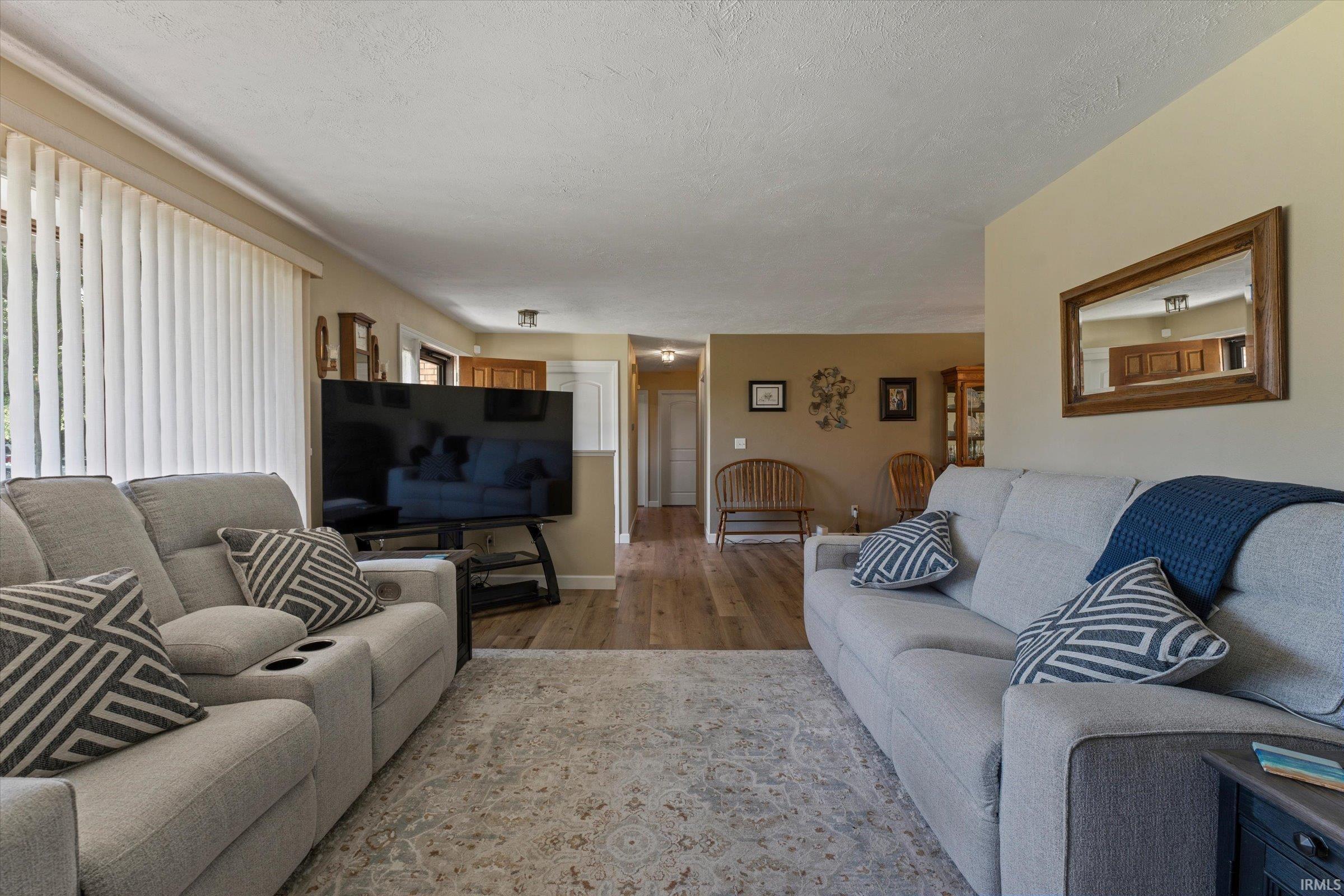 53097 Old Farm Road Elkhart, IN 46514 - Photo 7 of 47