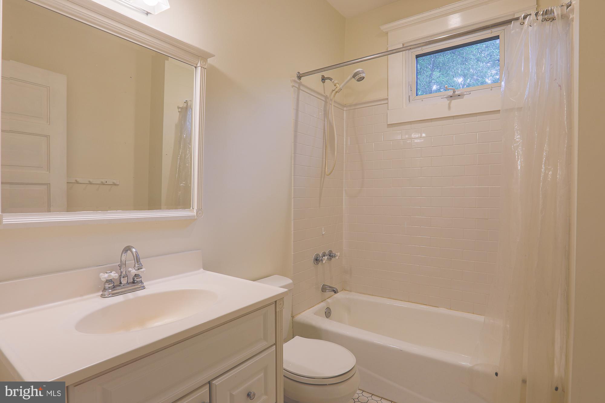 2705 Cheswolde Road Baltimore, MD 21209 - Photo 17 of 23 Gallery Image 17