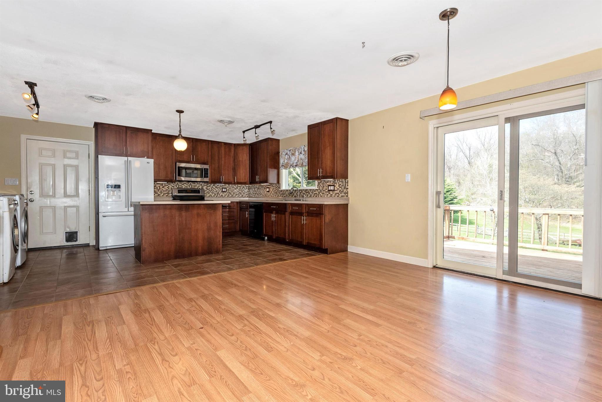 2532 Point Of Rocks Road Knoxville, MD 21758 - Photo 8 of 45