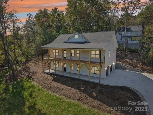 $615,000 | 271 Greenstone Lane, Mills River, NC 28759
