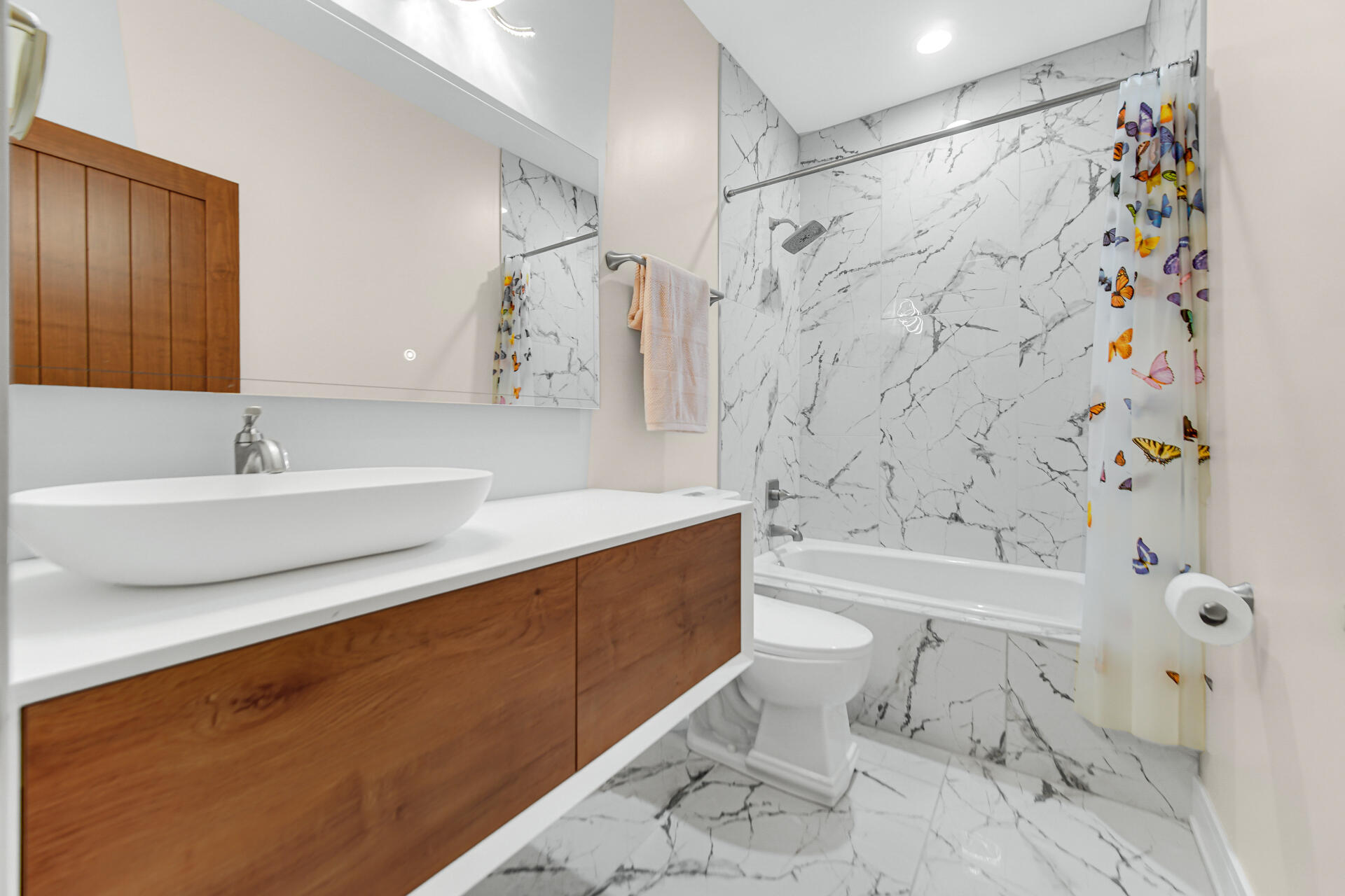 1044 Mulberry Street Hammond, IN 46324 - Photo 16 of 26 1920x1280