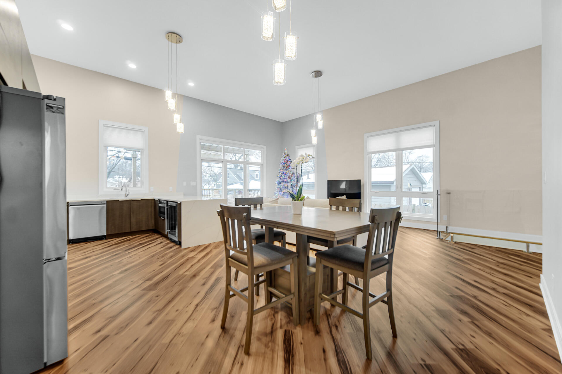 1044 Mulberry Street Hammond, IN 46324 - Photo 8 of 26 1920x1280