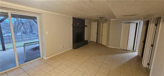 $299,000 | 1005 Southwest 23rd Street, Blue Springs, MO 64015