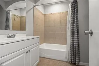 $299,000 | 1005 Southwest 23rd Street, Blue Springs, MO 64015