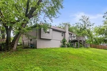 $299,000 | 1005 Southwest 23rd Street, Blue Springs, MO 64015