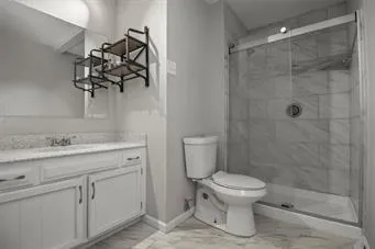 $299,000 | 1005 Southwest 23rd Street, Blue Springs, MO 64015