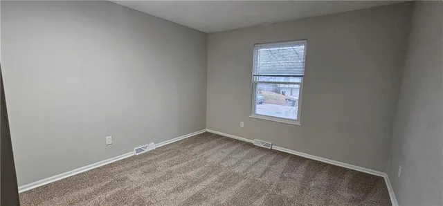 $299,000 | 1005 Southwest 23rd Street, Blue Springs, MO 64015