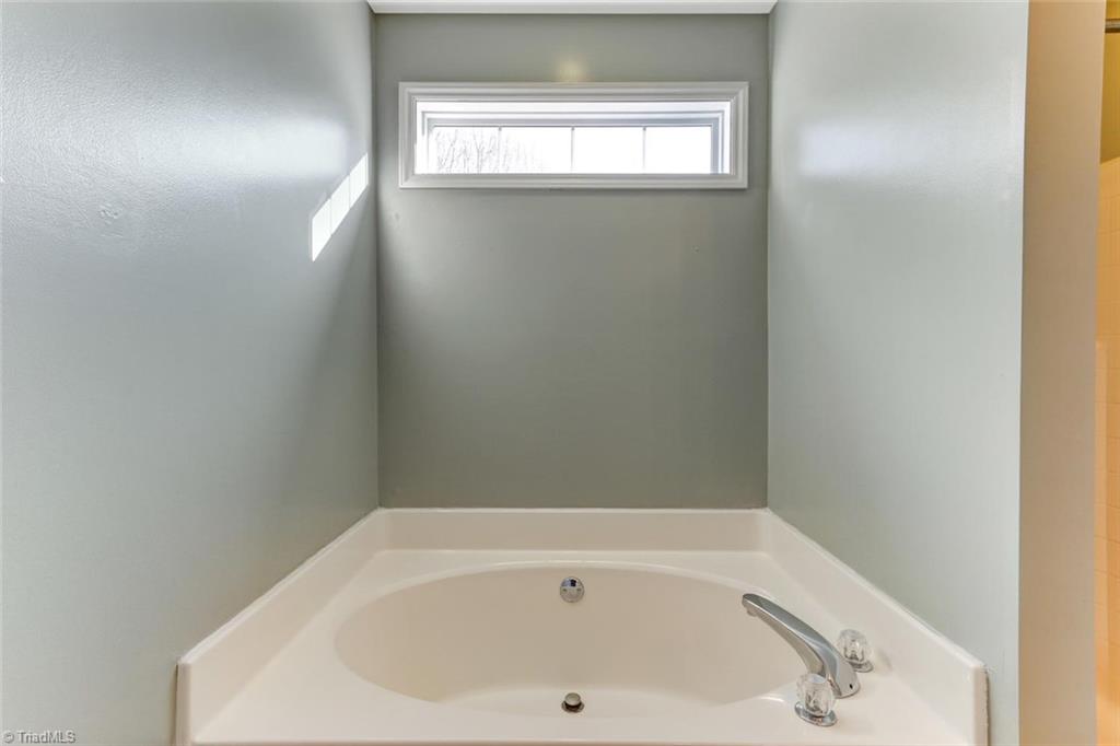 2512 Willard Road High Point, NC 27265 - Photo 17 of 30