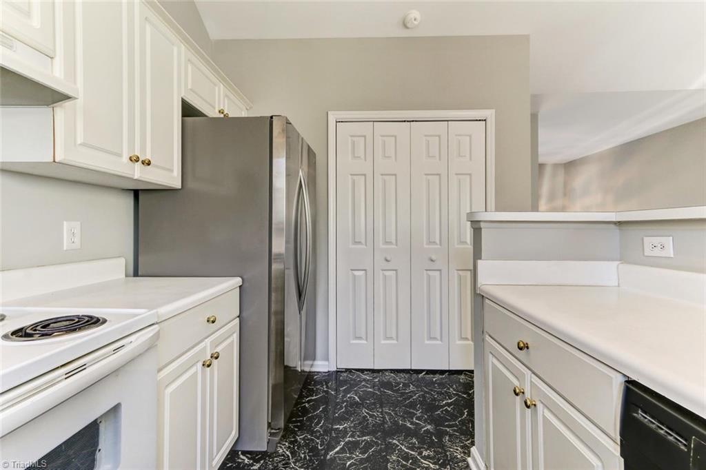 2512 Willard Road High Point, NC 27265 - Photo 10 of 30