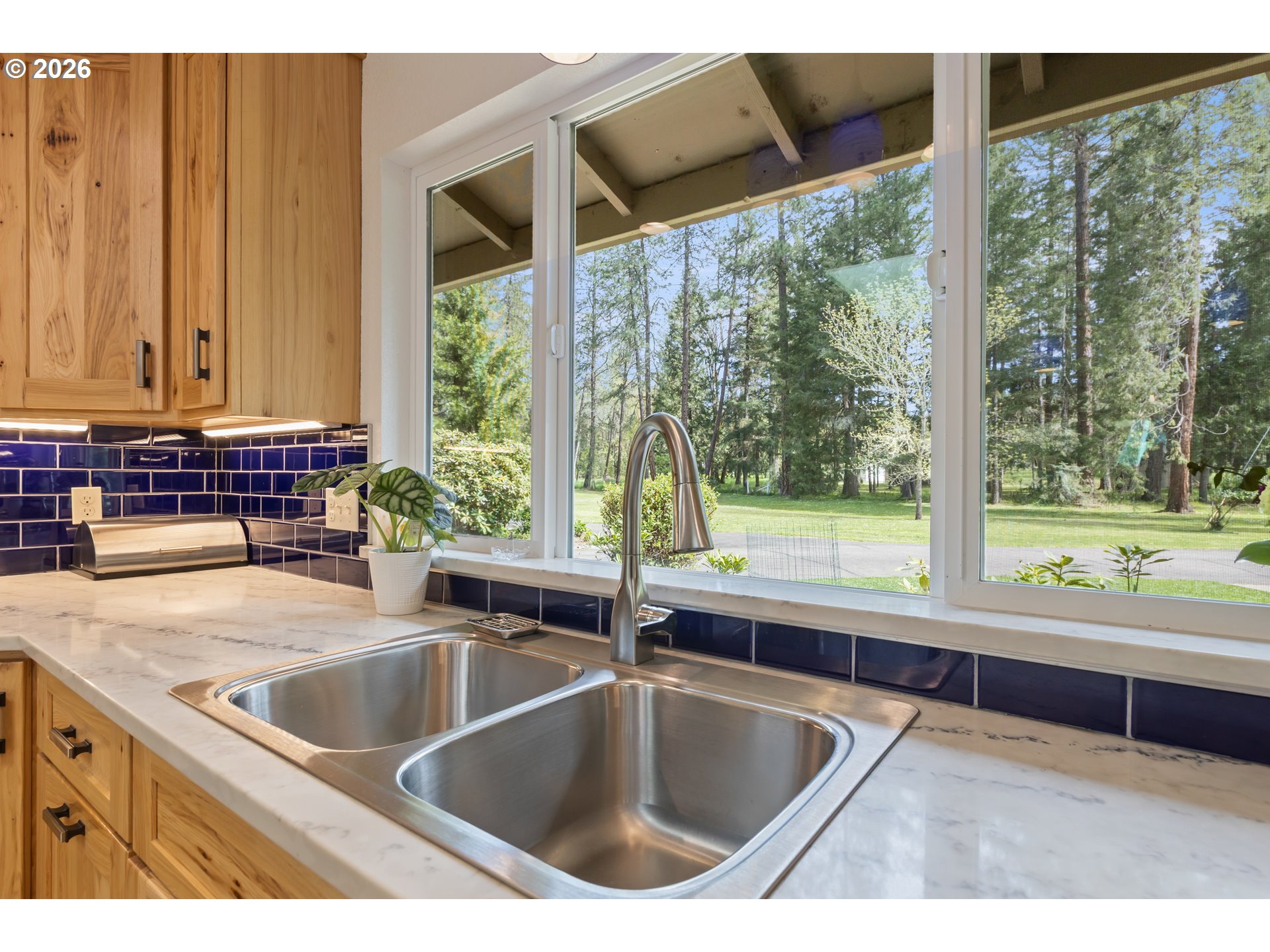 738 Elgarose Road Roseburg, OR 97471 - Photo 11 of 48 a view closed with a sink and microwave