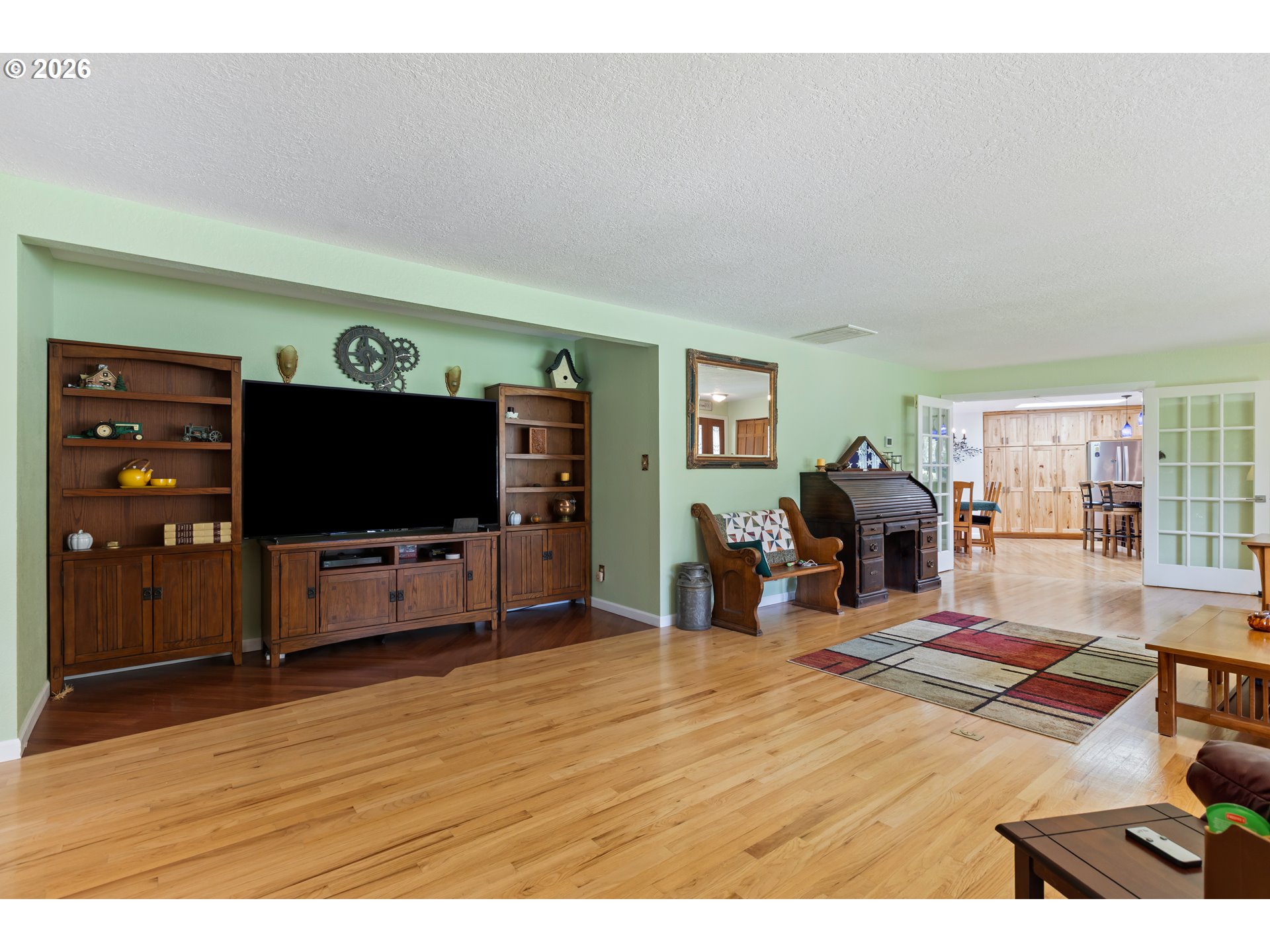 738 Elgarose Road Roseburg, OR 97471 - Photo 15 of 48 a living room with furniture and a flat screen tv